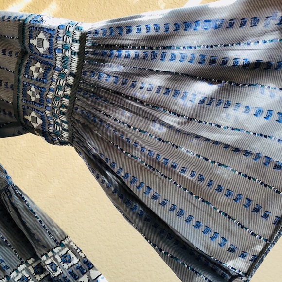 NWOT BCBG Maxazria Kaley Scarf Print Peasant Top - Picture 5 of 5